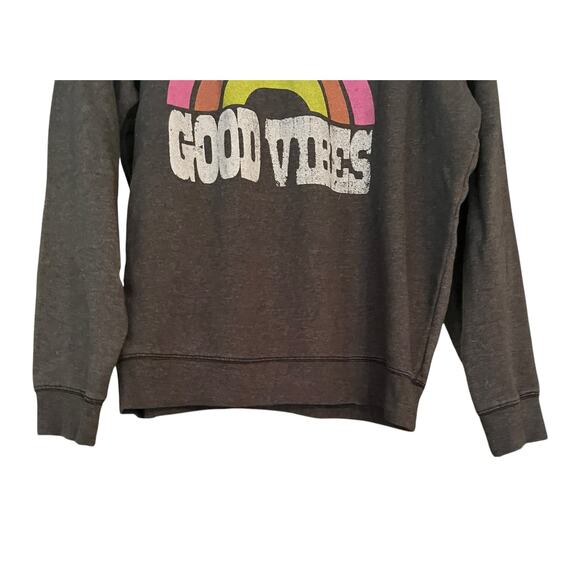 LUCKY BRAND Women’s Gray Good Vibes Sweatshirt Size Large Rainbow Shirt - Picture 3 of 11